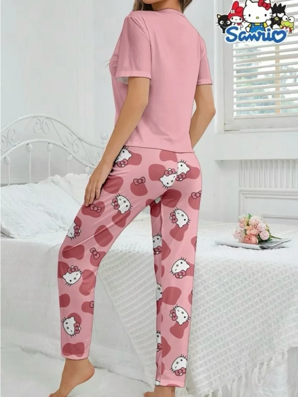 Hello Kitty Pink Short-Sleeve Pajama Set with Printed Pants